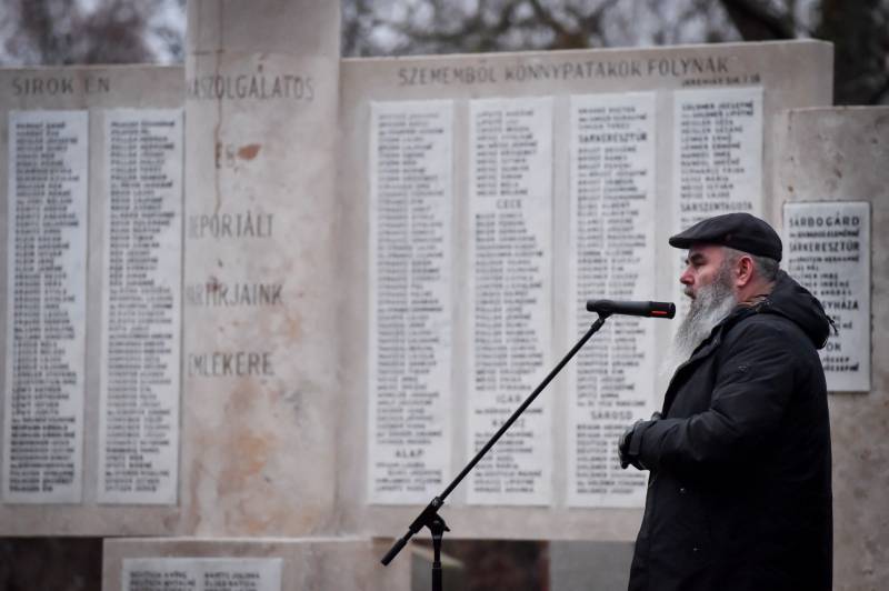 4096-2726-max (3).jpg